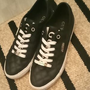 GUESS Quilted Black Sneakers